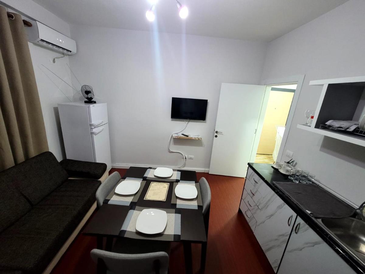 Apartament Eni House *