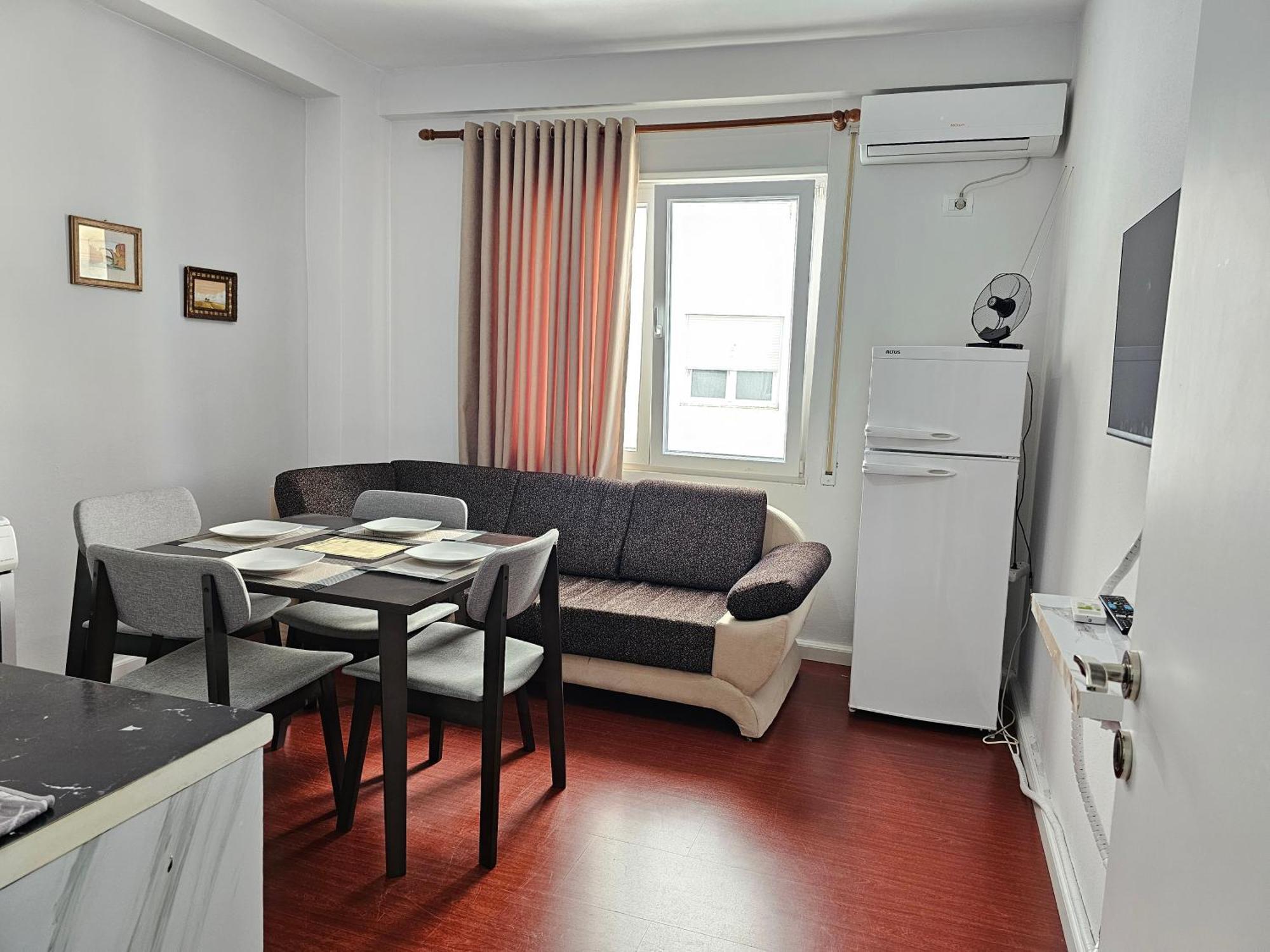 Eni House * Szkodra
