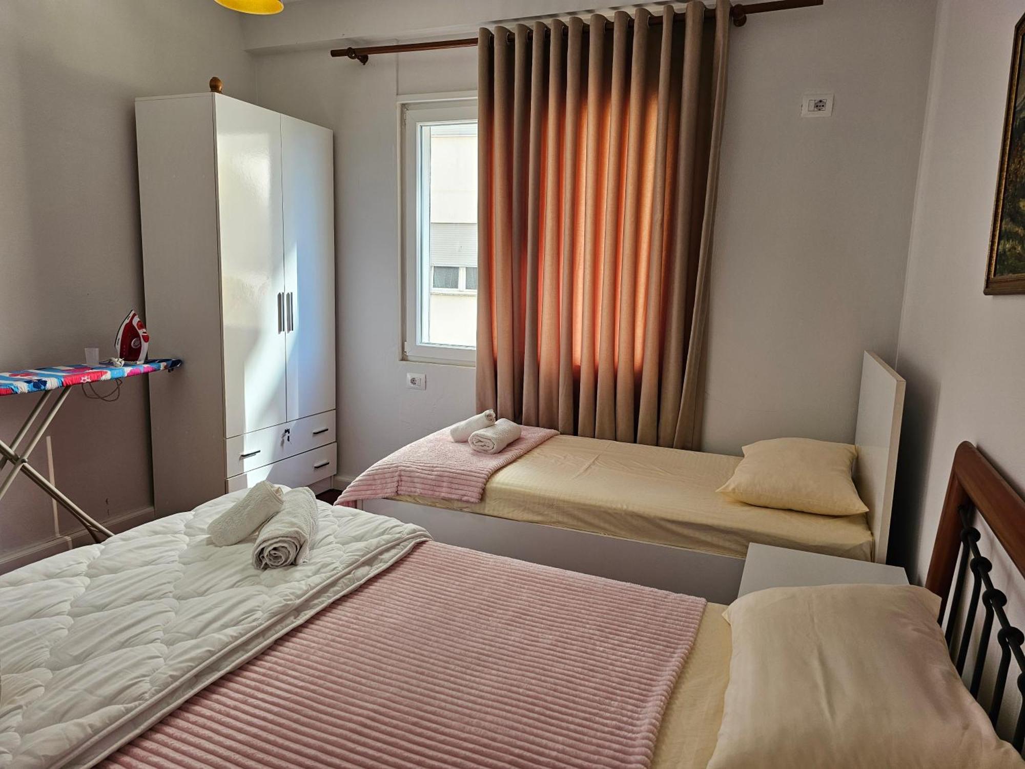 Apartament Eni House *